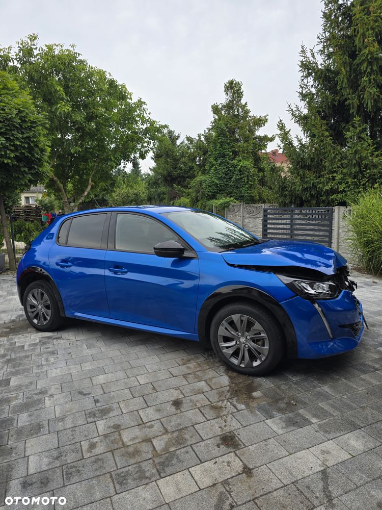 Peugeot 208 Allure - 3