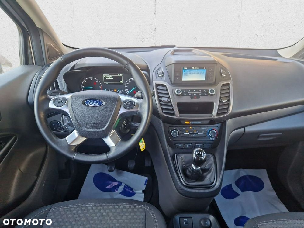 Ford Transit Connect - 21