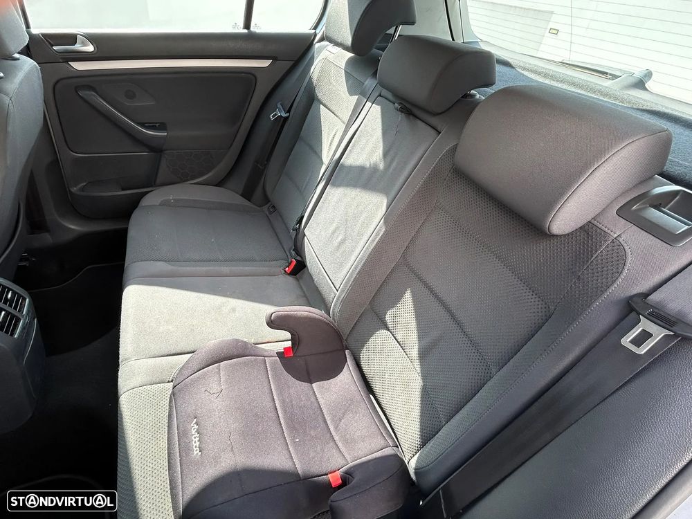 VW Golf - 12