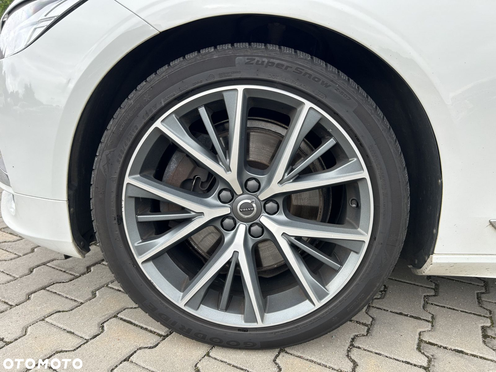 Volvo V90 - 36