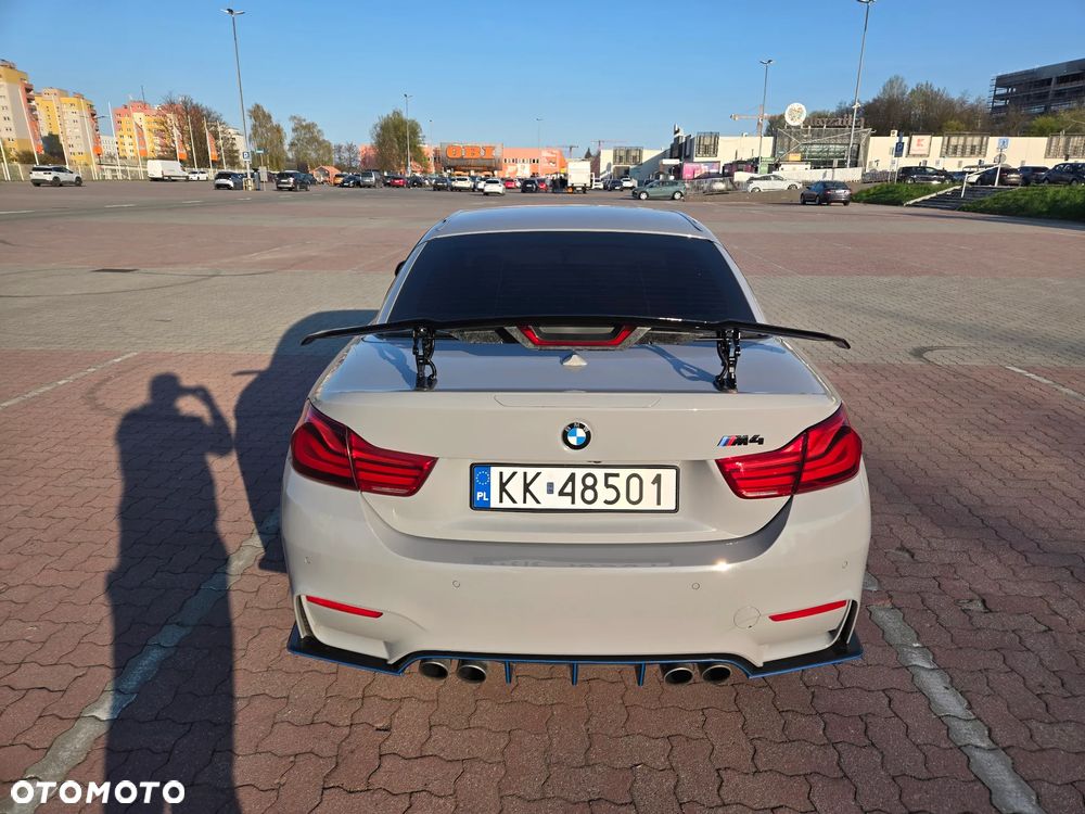 BMW M4 - 4