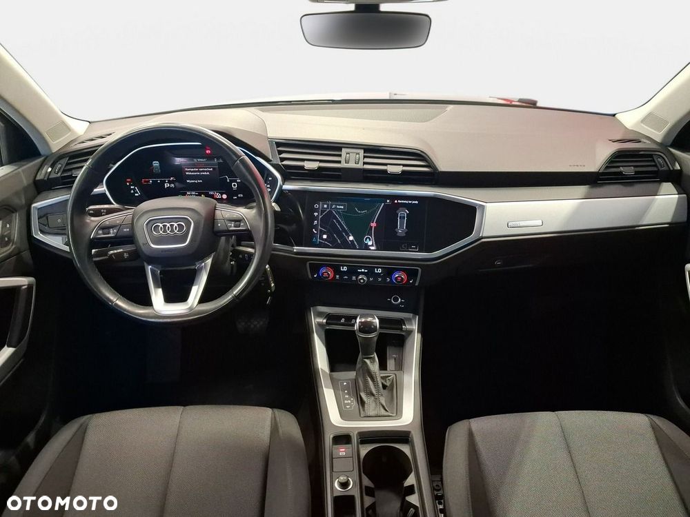 Audi Q3 - 18