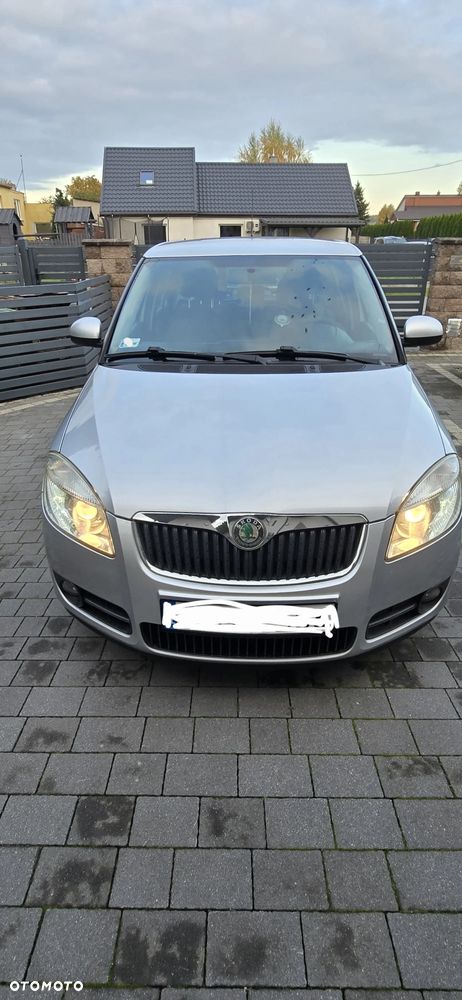 Skoda Fabia 2008 photo 4