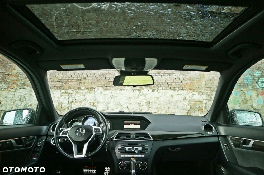 Mercedes-Benz Klasa C 350 BlueEff 4-Matic Avantgarde - 4