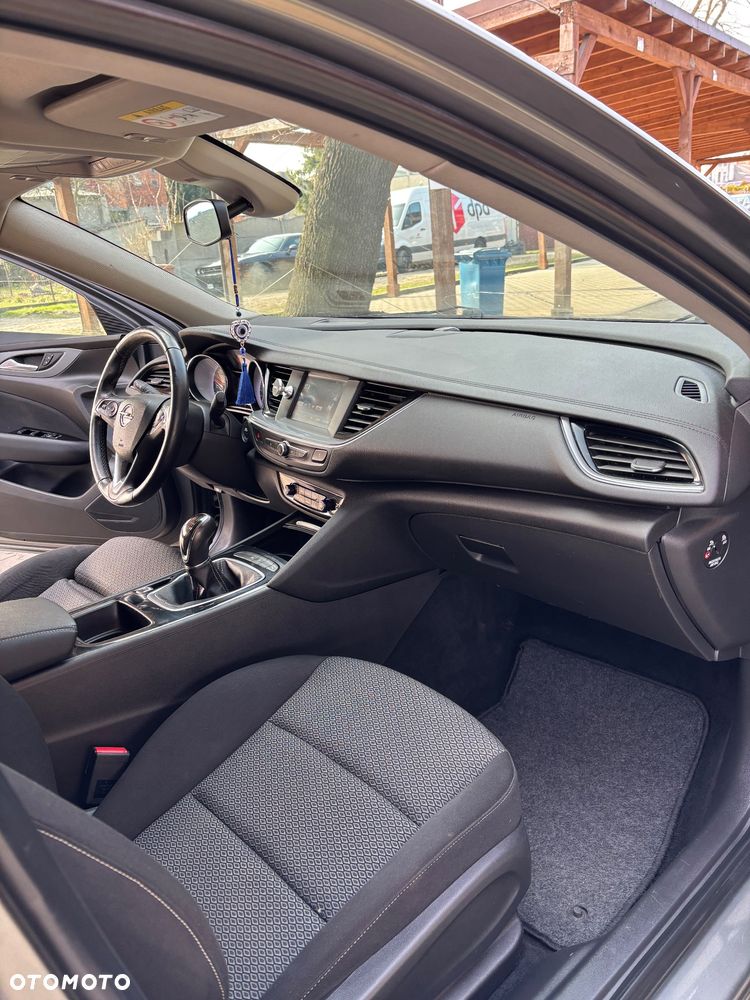 Opel Insignia 1.6 (118g) Business Innovation - 17