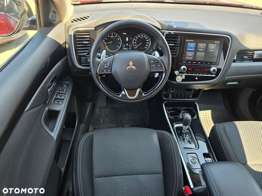 Mitsubishi Outlander - 7