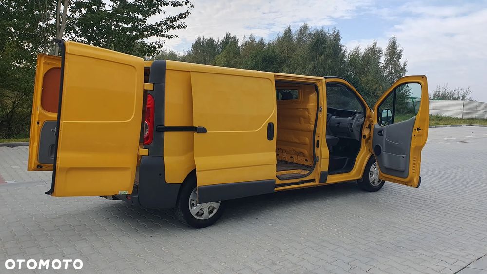 Renault TRAFIC - 9