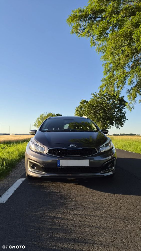 Kia Ceed - 6