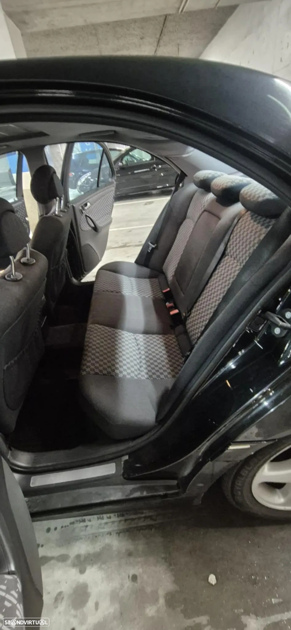 Mercedes-Benz C 220 CDi Avantgarde - 15