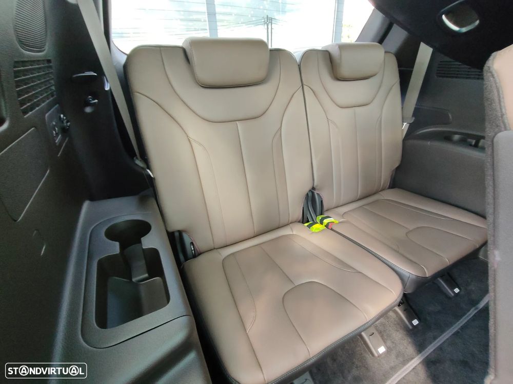 Hyundai Santa Fe 2.2 CRDi Premium - 34