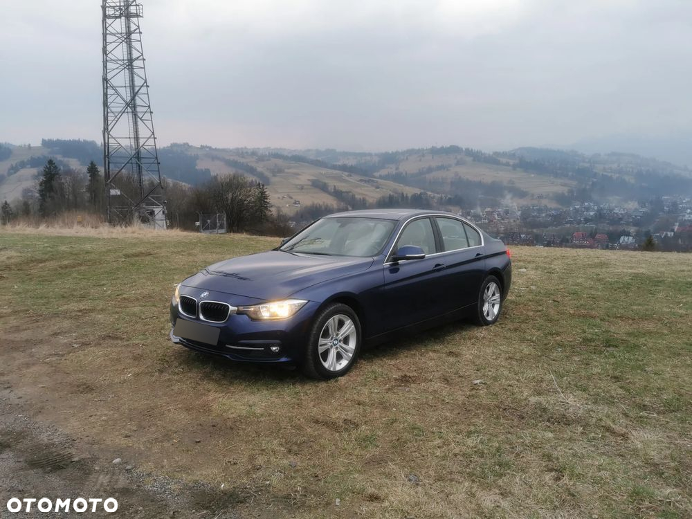 BMW Seria 3 330i xDrive Luxury Line - 36