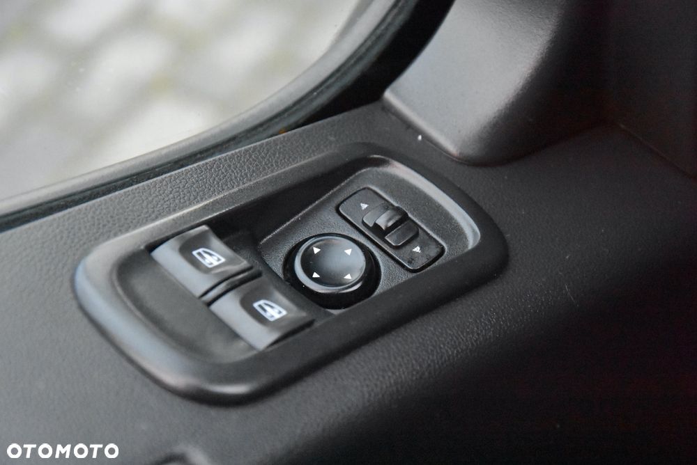 Renault MASTER 2.3 165KM DOKA DUBEL 7 OSÓB / HAK / WYWROTKA 3-STRONNA / NA PODUSZKACH / NAWIGACJA / SERWIS ASO RENAULT DO KOŃCA / SALON PL ! ! ! - 40