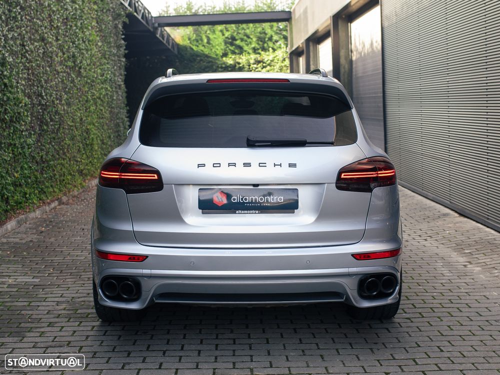 Porsche Cayenne S E-Hybrid Platinum Edition - 12