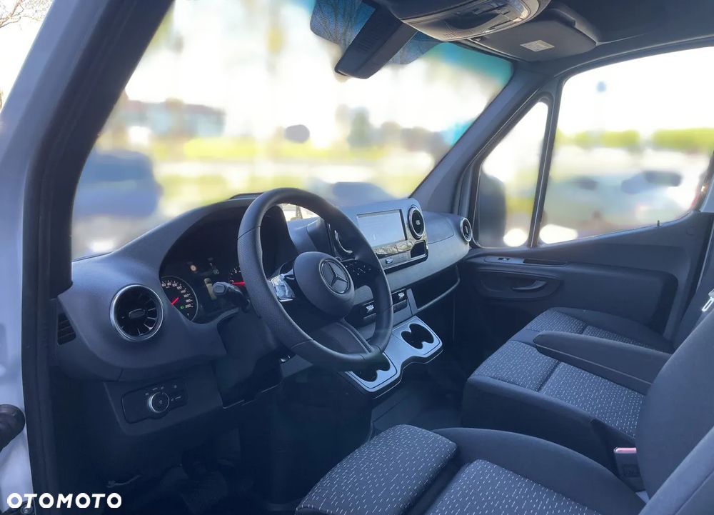 Mercedes-Benz Sprinter 317 CDI 170 KM Furgon Pro Długi - 9