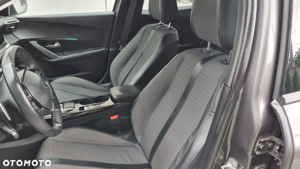 Peugeot 2008 BlueHDi 130 EAT8 Allure Pack - 12