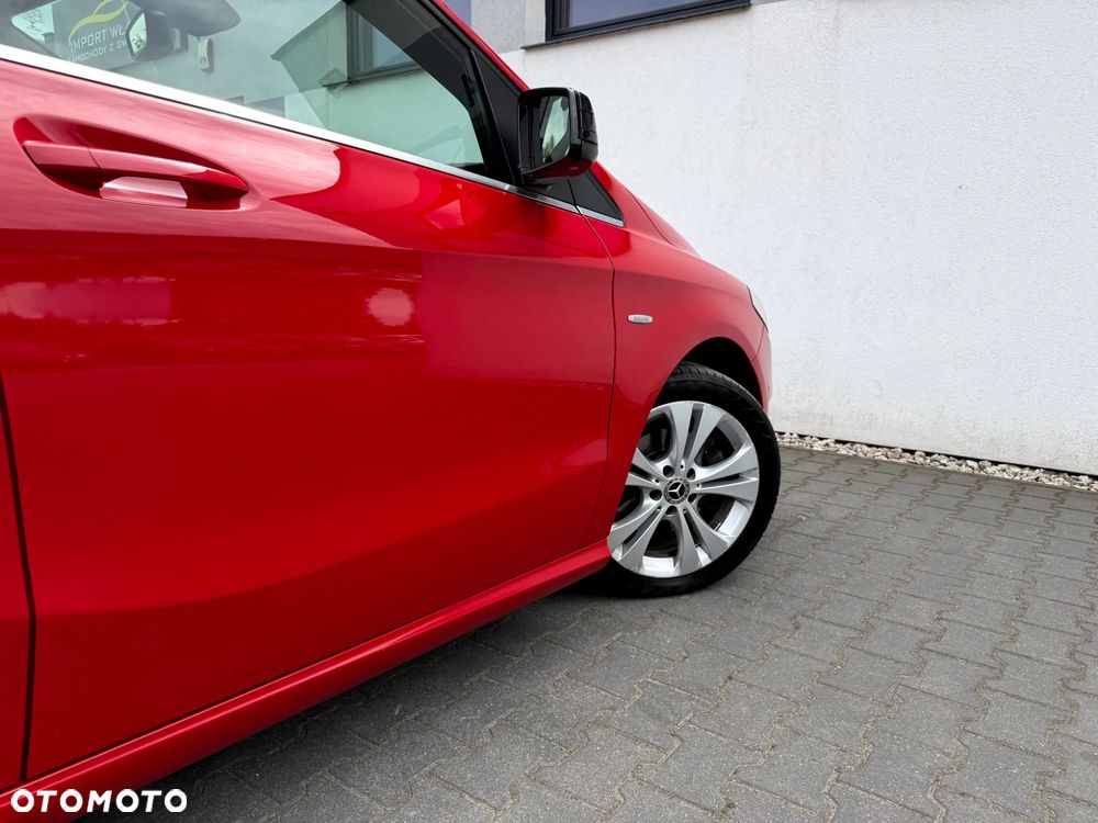 Mercedes-Benz Klasa B 200 7G-DCT Edition - 39