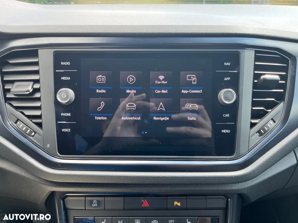 Volkswagen T-Roc - 24