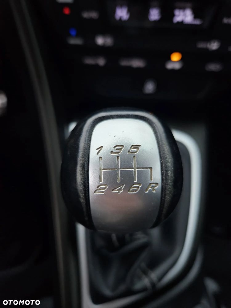 Honda Civic 1.4 i-VTEC Sport - 26