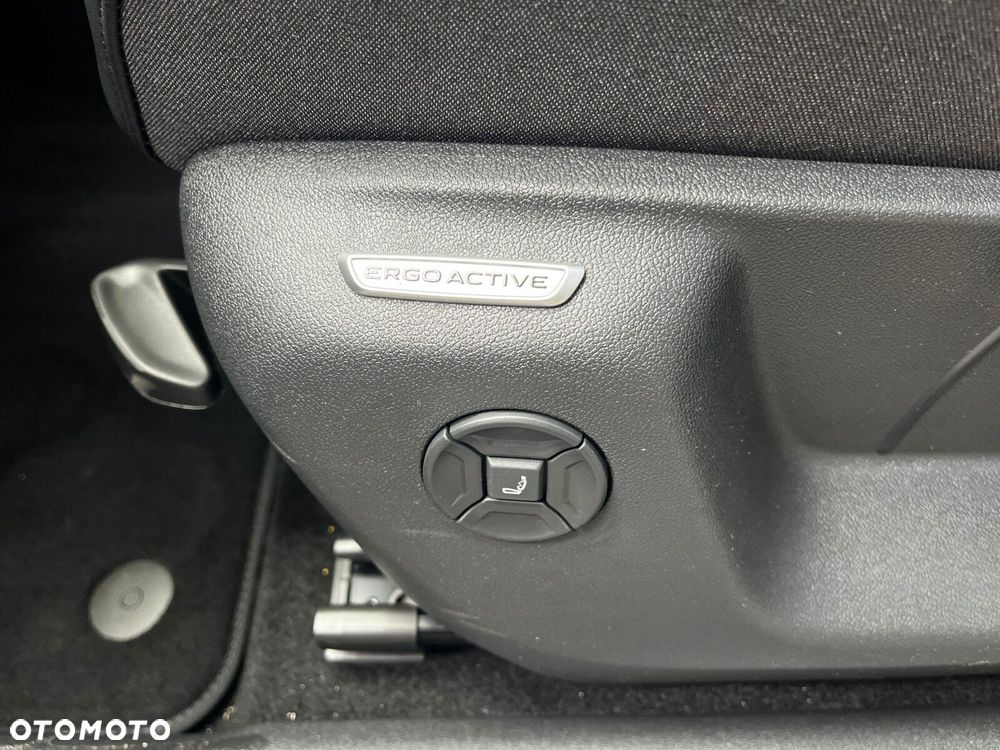 Volkswagen Tiguan - 20