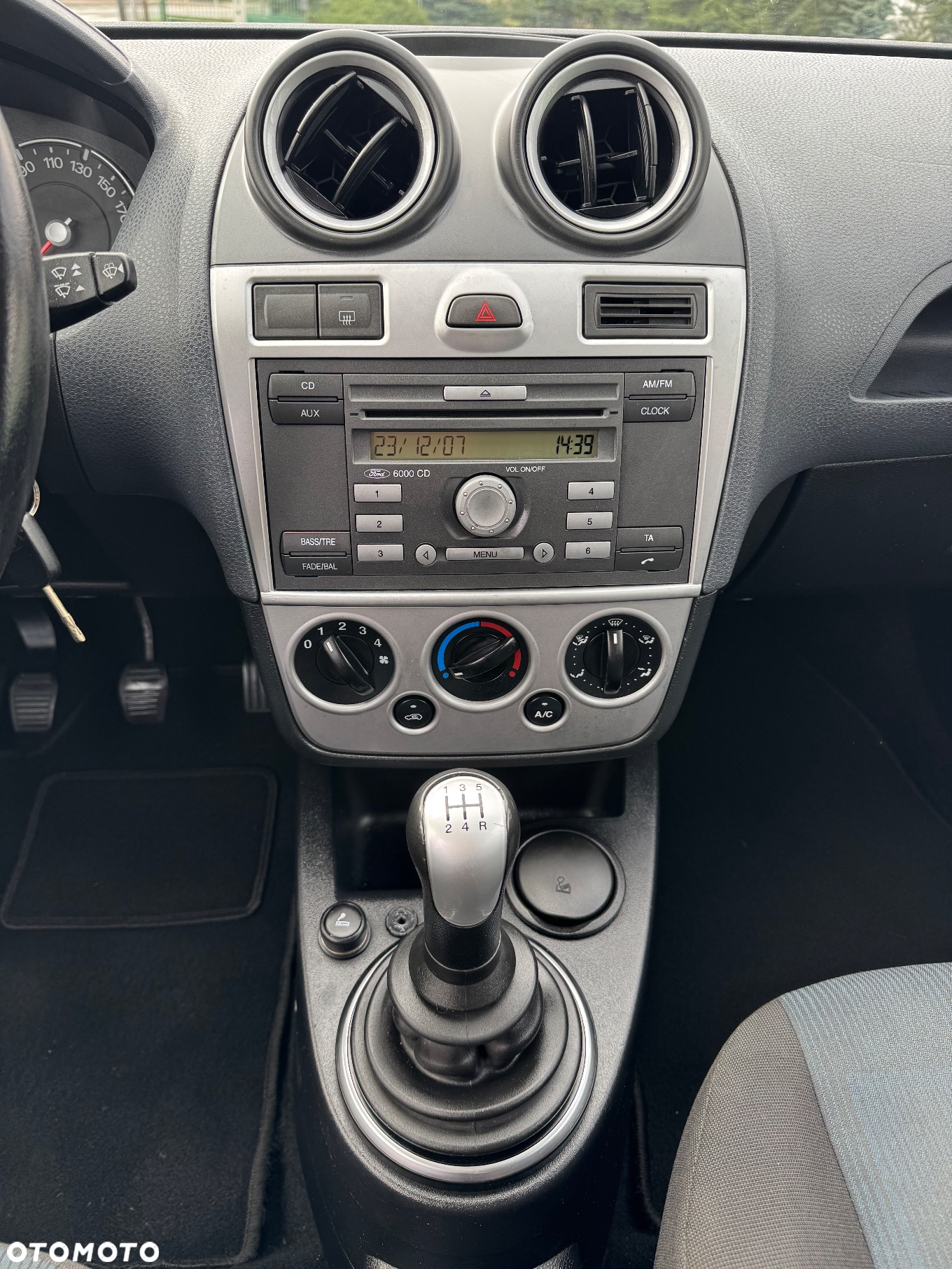 Ford Fiesta 1.4 TDCI - 15