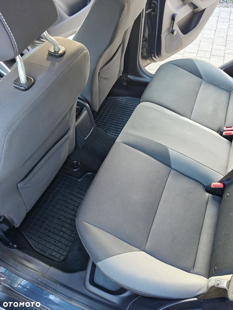 Ford Focus 1.6 Ambiente - 3