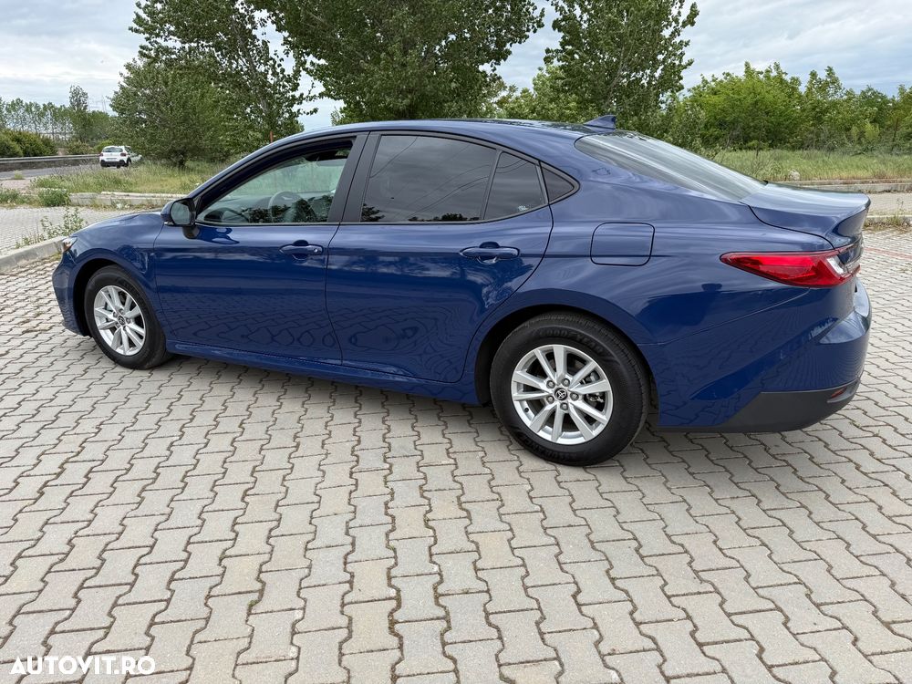 Toyota Camry 2.5 Business - 12