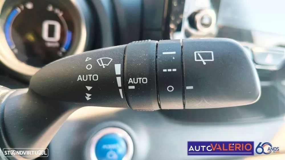Toyota Yaris 1.5 HDF Comfort Plus - 23