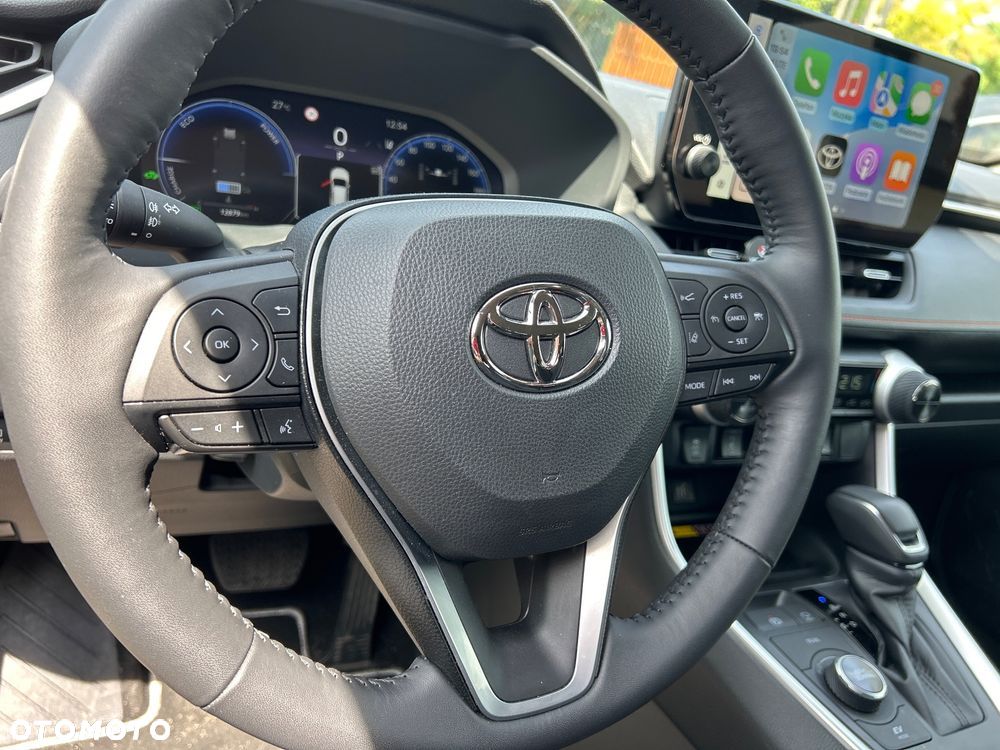 Toyota RAV4 - 8