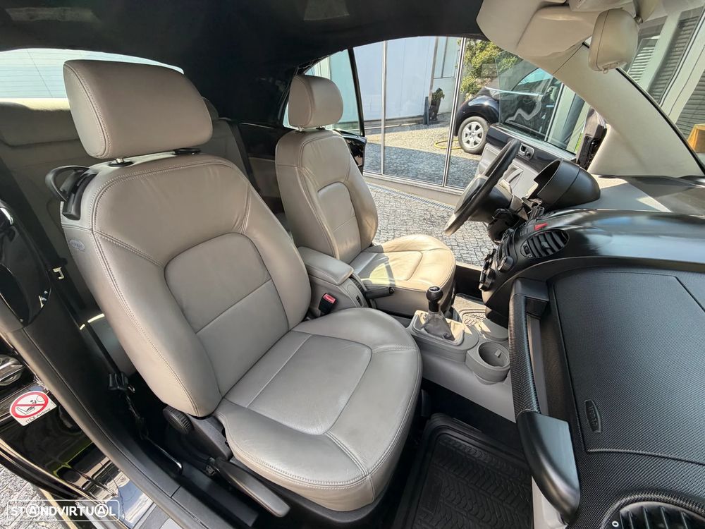 VW New Beetle Cabriolet 1.4 Top Couro - 9