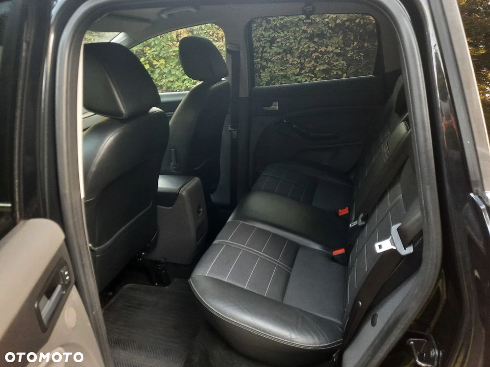 Ford Kuga - 18