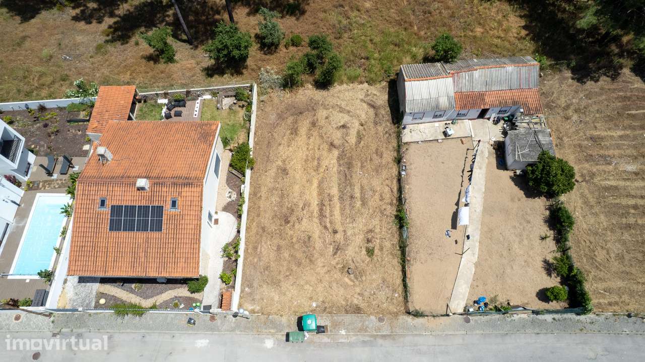 Terreno Urbano em Azeitão - Projeto para Moradia Térrea Unifamiliar - Grande imagem: 2/11