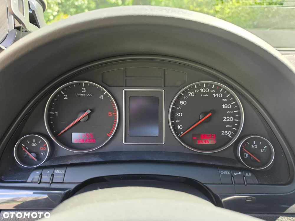 Audi A4 Avant 1.9 TDI - 10