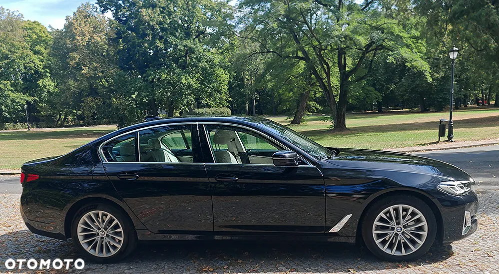 BMW Seria 5 520d Luxury Line sport - 3