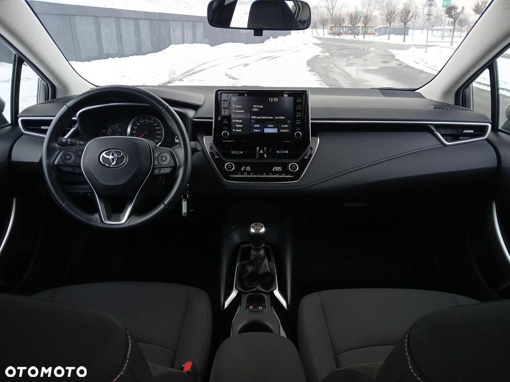 Toyota Corolla - 12