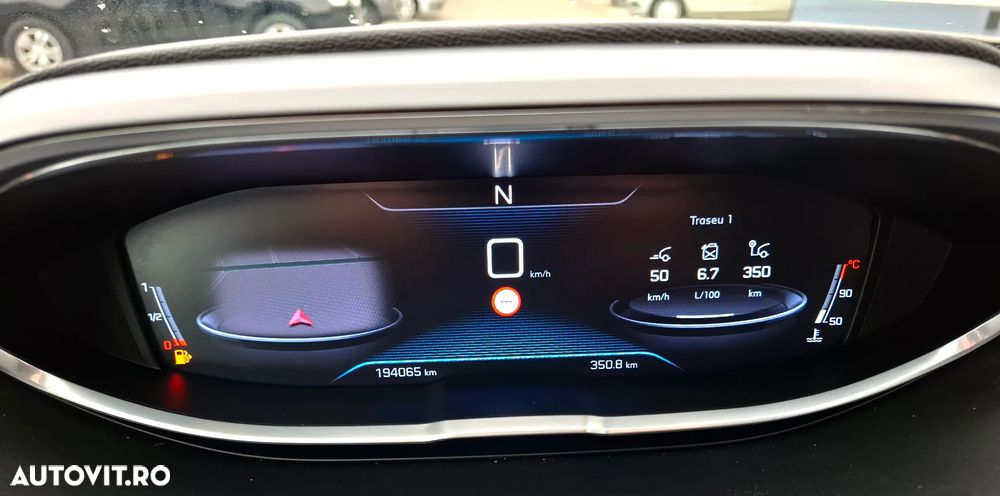 Peugeot 3008 BlueHDi 130 Stop & Start EAT8 Active Pack - 16