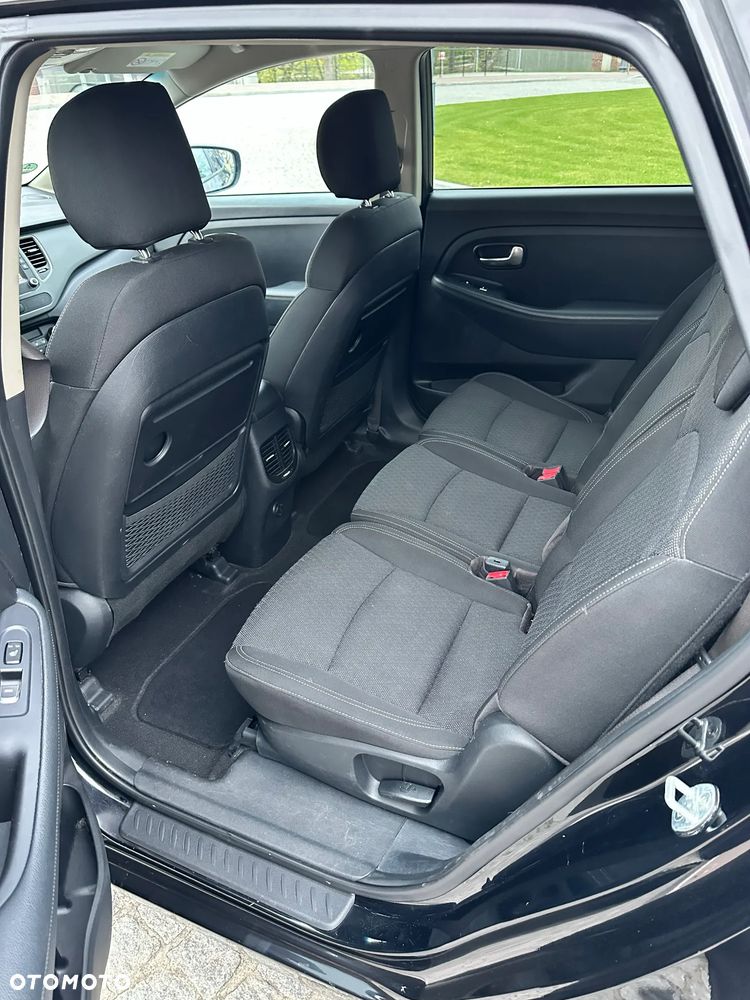 Kia Carens 1.6 GDI Dream-Team Edition - 11