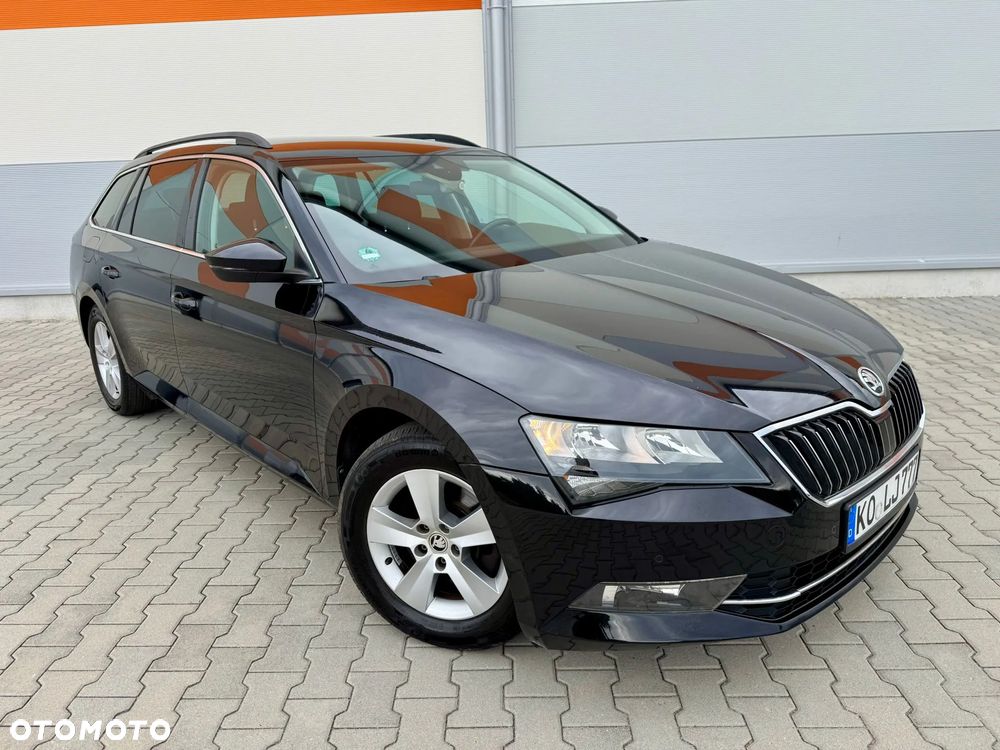 Skoda Superb 2.0 TDI Active DSG - 11