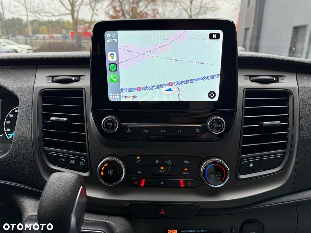 Ford TRANSIT CUSTOM - 21