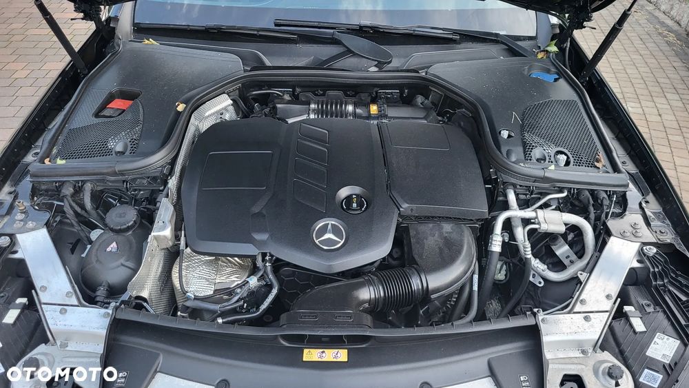 Mercedes-Benz Klasa E 220 d 4-Matic AMG - 21