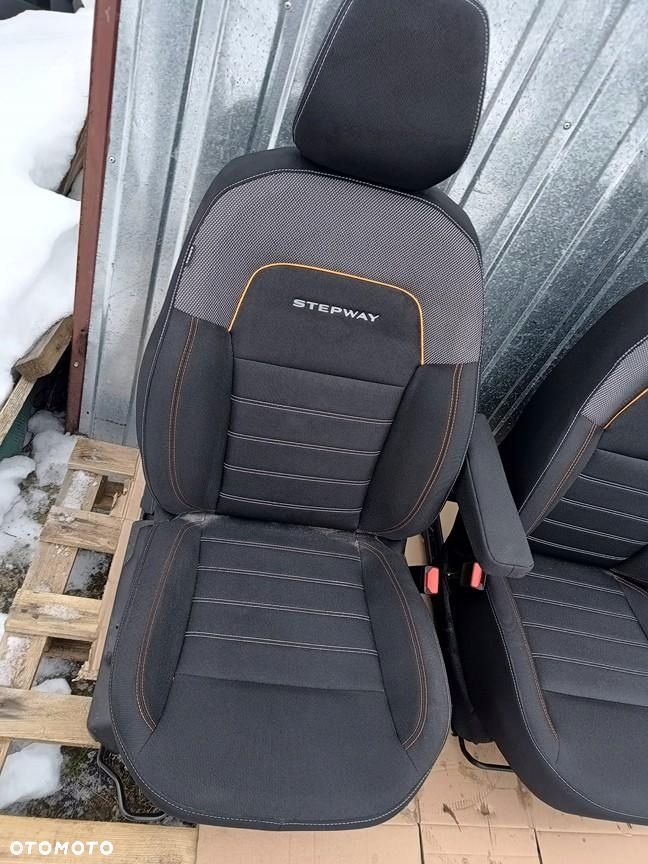 dacia sandero stepway iii 21r- fotel przód lewy prawy kanapa tył boczki uk - 8