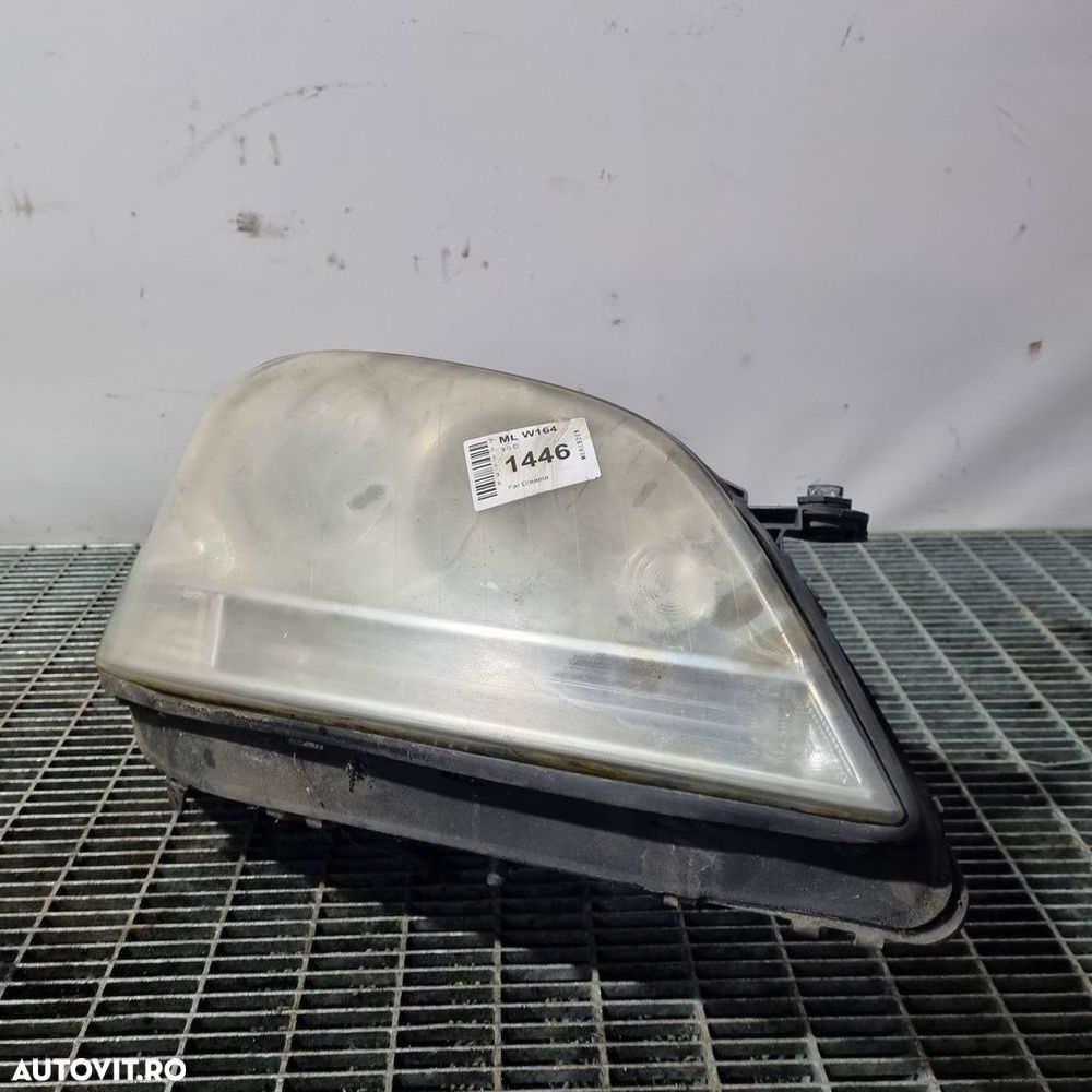 Far Dreapta Mercedes ML W164 2005 - 2008 SUV 4 Usi (1446) Xenon - 1