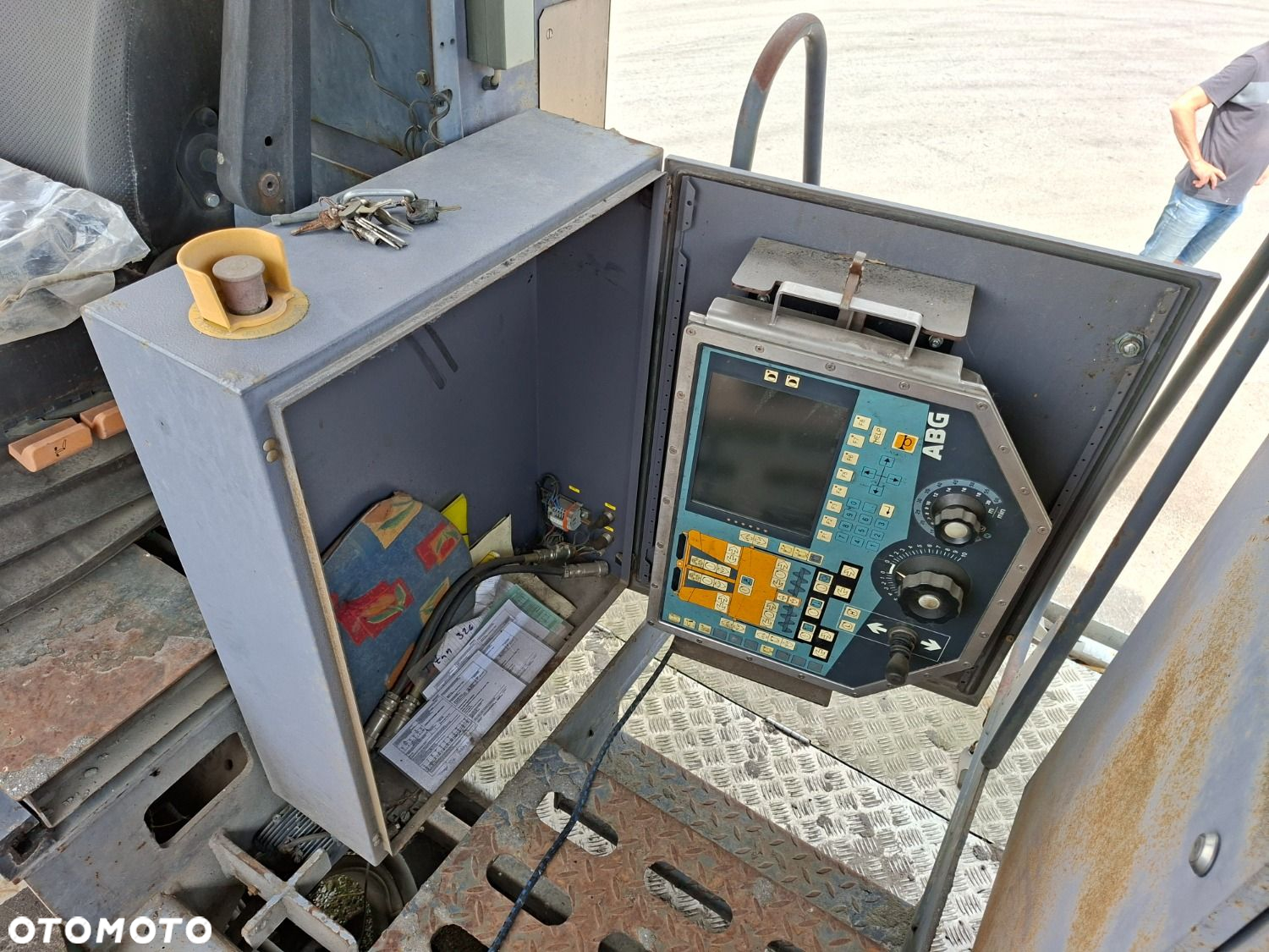 MIKANN Titan 326 - 39