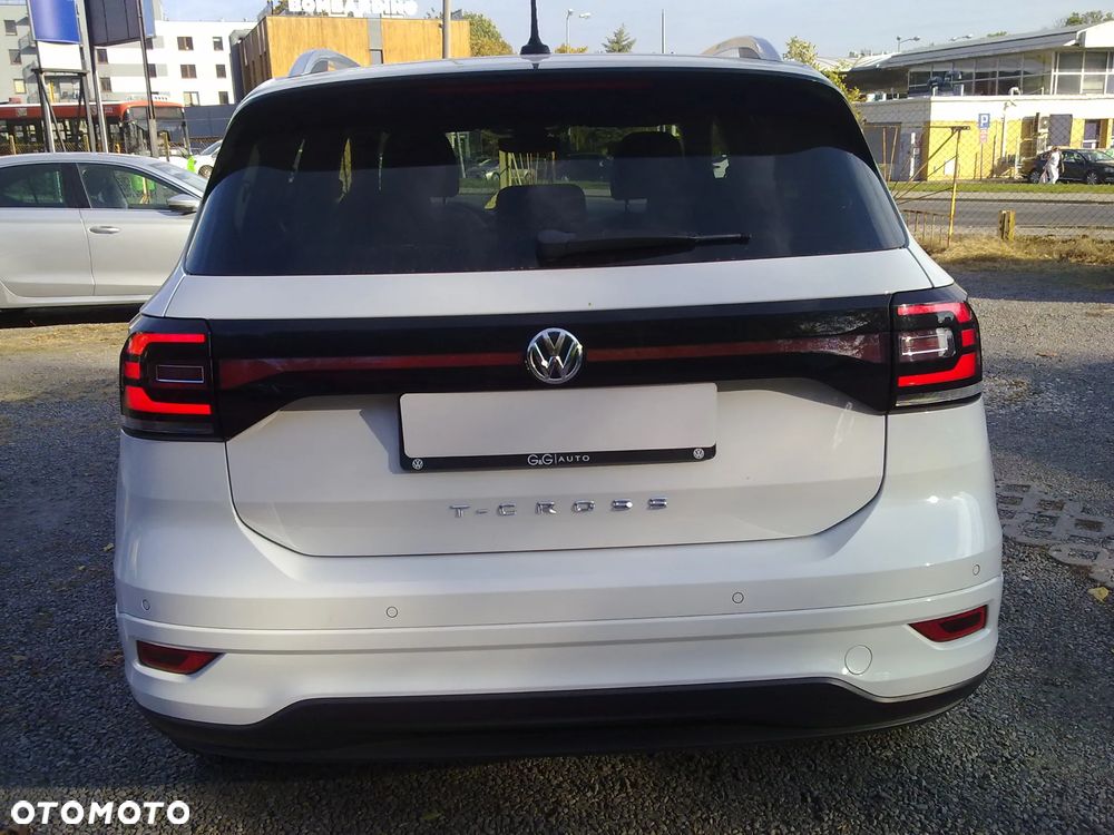 Volkswagen T-Cross 1.5 TSI OPF DSG R-Line - 9
