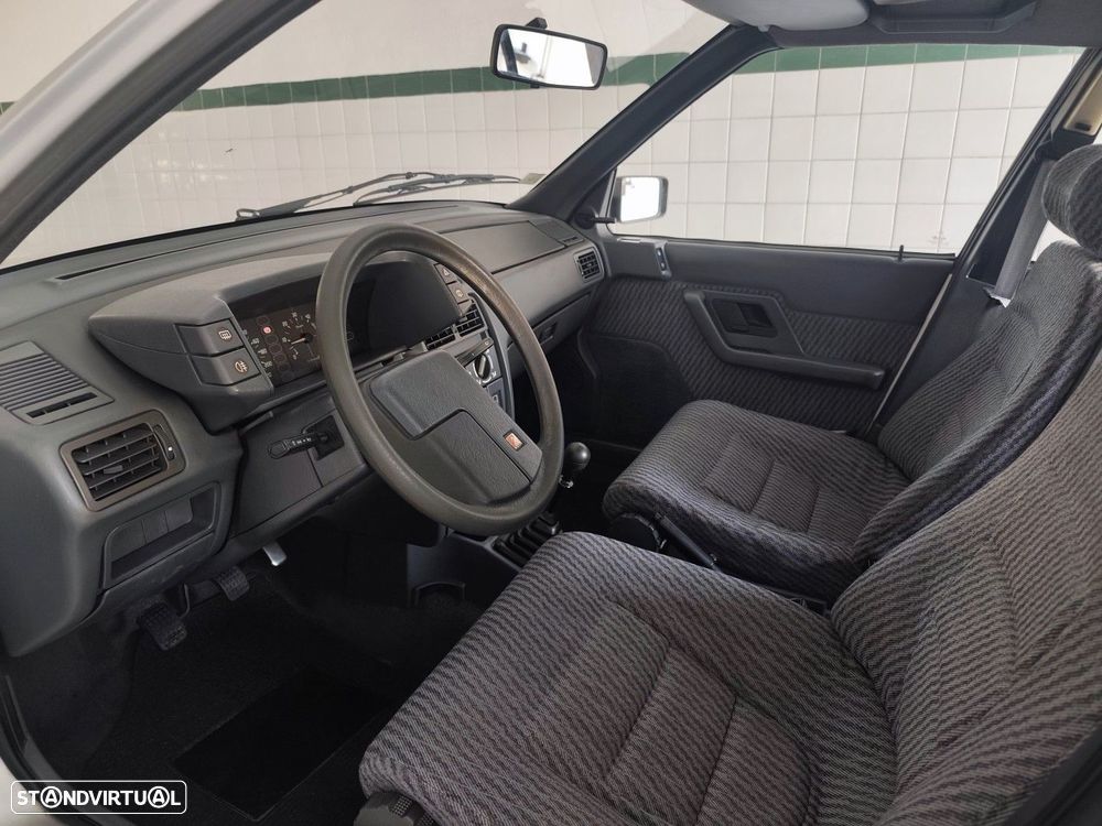 Citroën BX 19 TRD - 10