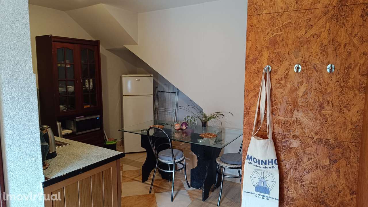 ANEXO T1 EM MORADIA PRIVADA - Grande imagem: 3/7