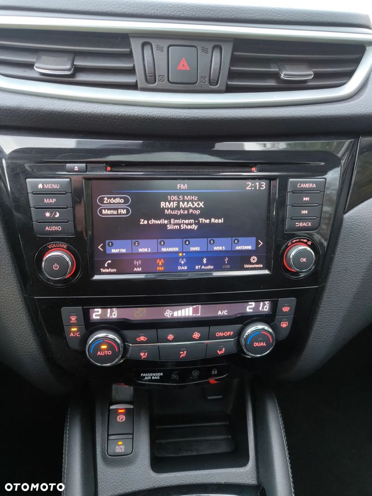 Nissan Qashqai 1.3 DIG-T TEKNA - 16