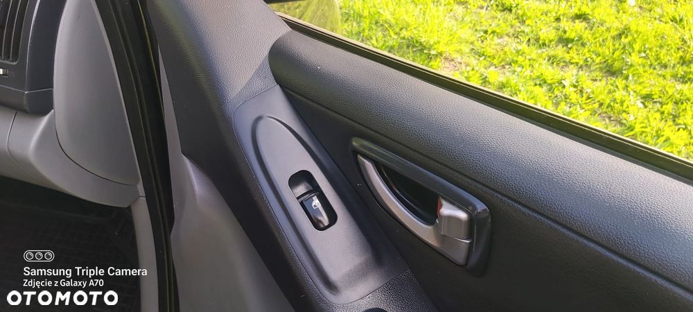 Hyundai H-1 Starex - 11