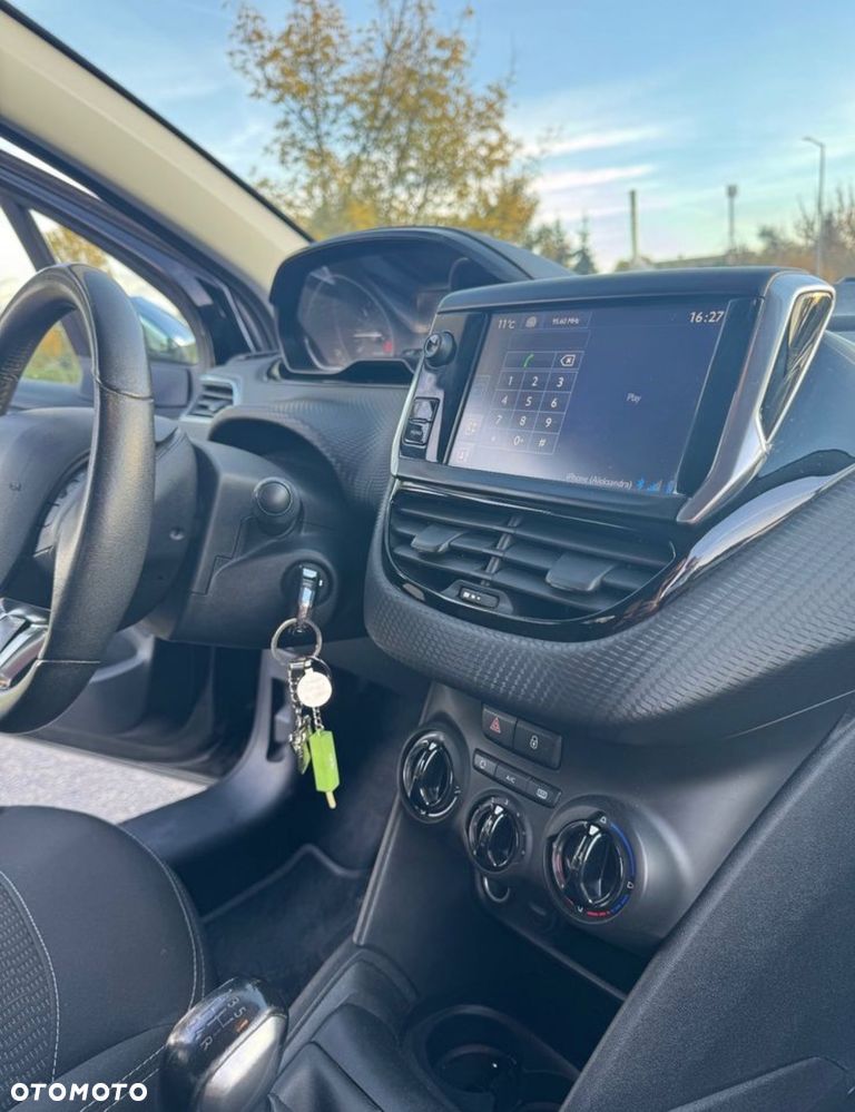 Peugeot 208 82 PureTech Style - 8