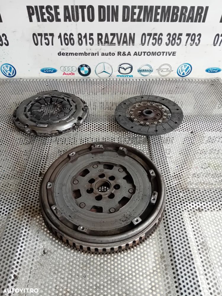 Kit Ambreiaj Volanta Masa Dubla Dacia Duster 1.5 Dci 4X4 6+1 Trepte An 10-17 Cod 302052316R Probata - 1
