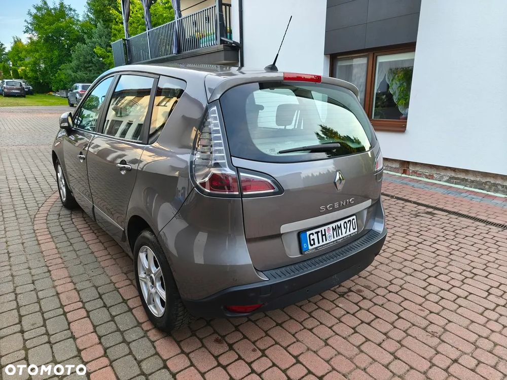 Renault Scenic 1.6 16V 110 TomTom Edition - 13